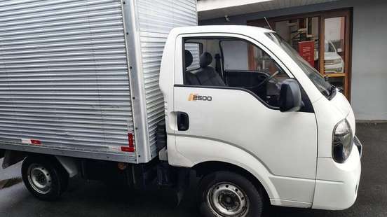 KIA-BONGO-2014