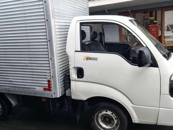 KIA-BONGO-2.5 K-2500 4X2 CS TURBO DIESEL 2P MANUAL KIA-BONGO-2014