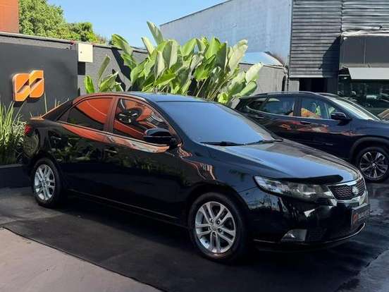 KIA-CERATO-1.6 EX3 SEDAN 16V GASOLINA 4P AUTOMÁTICO KIA-CERATO-2011