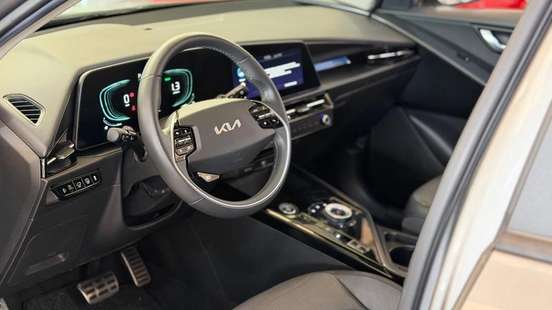KIA-NIRO-1.6 GDI HEV SX PRESTIGE DCT KIA-NIRO-2022