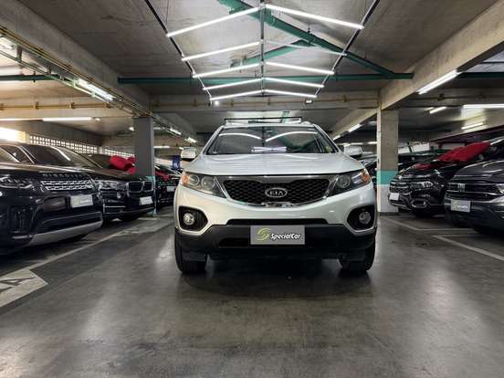 KIA-SORENTO-2011