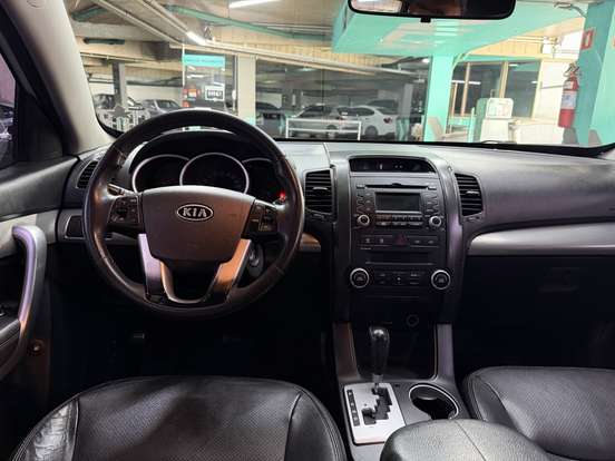 KIA-SORENTO-2.4 16V GASOLINA EX AUTOMÁTICO KIA-SORENTO-2011