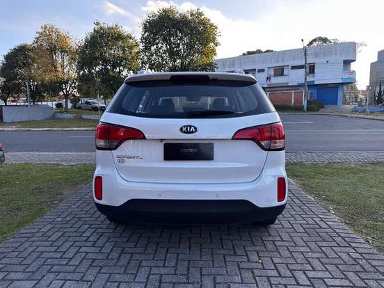 KIA-SORENTO-2014