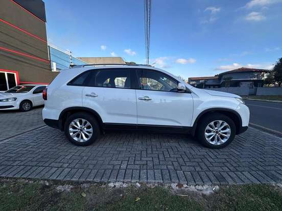 KIA-SORENTO-2014