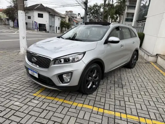 KIA-SORENTO-3.3 V6 GASOLINA EX 7L AUTOMATICO KIA-SORENTO-2017