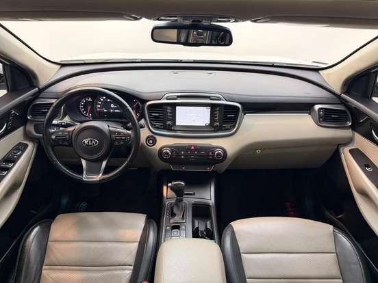KIA-SORENTO-3.3 V6 GASOLINA EX 7L AUTOMATICO KIA-SORENTO-2015