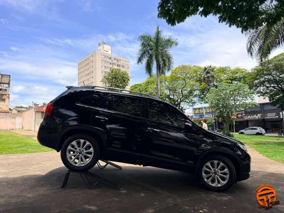 KIA-SORENTO-3.5 V6 GASOLINA EX 7L 4WD AUTOMÁTICO KIA-SORENTO-2014