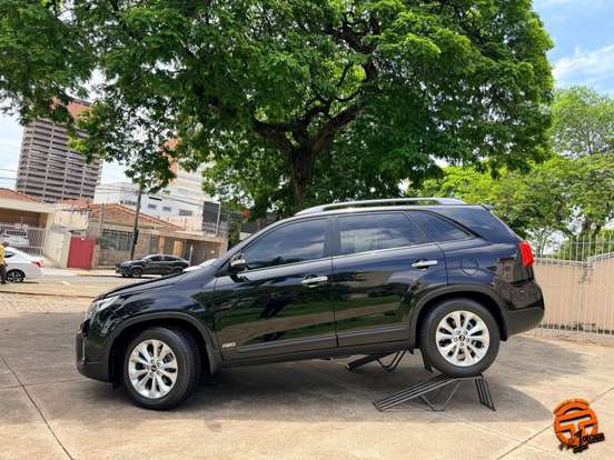 KIA-SORENTO-2014