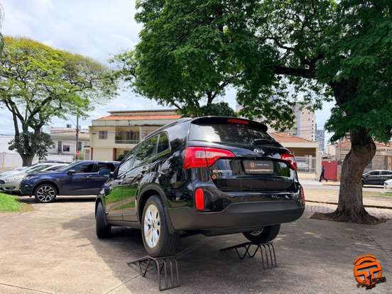 KIA-SORENTO-2014