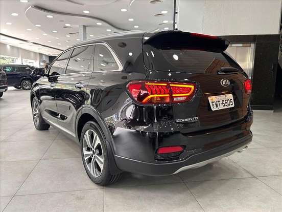 KIA-SORENTO-3.5 V6 GASOLINA EX 7L AUTOMATICO KIA-SORENTO-2018
