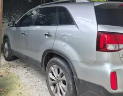 KIA SORENTO 2.4 16V GASOLINA EX 7L 4WD AUTOMÁTICO KIA SORENTO 2.4 16V GASOLINA EX 7L 4WD AUTOMÁTICO