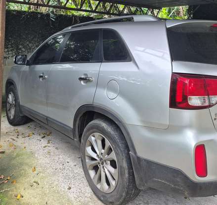 KIA-SORENTO-2014