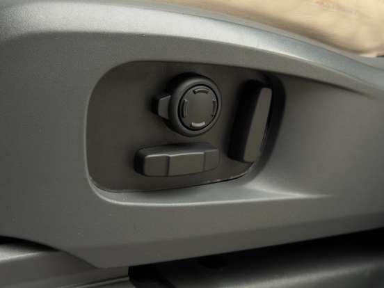LAND ROVER-DEFENDER-2021
