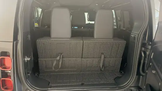 LAND ROVER-DEFENDER-2023