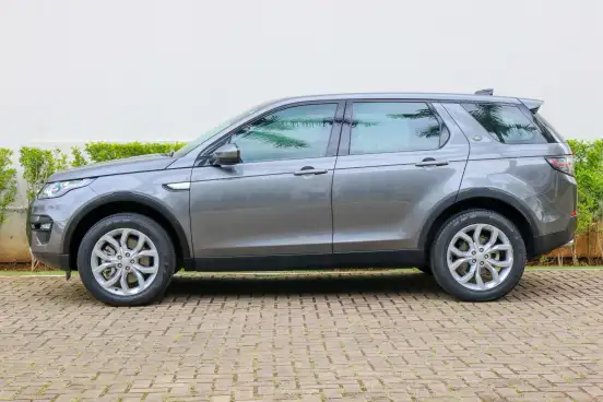 LAND ROVER-DISCOVERY SPORT-2018