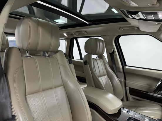 LAND ROVER-RANGE ROVER VOGUE-4.4 AUTOBIOGRAPHY SDV8 4X4 TURBO DIESEL 4P AUTOMÁTICO LAND ROVER-RANGE ROVER VOGUE-2015