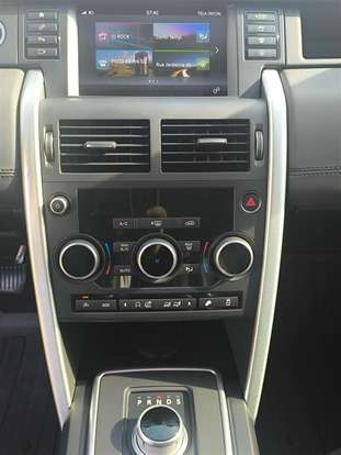 LAND ROVER-DISCOVERY SPORT-2016