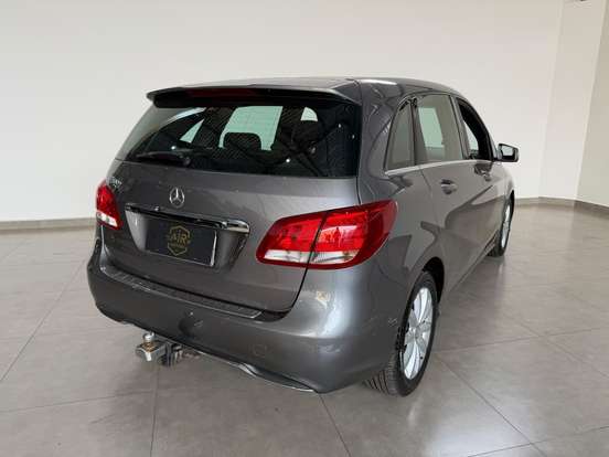 MERCEDES-BENZ-B 200-1.6 TURBO 16V FLEX 4P AUTOMATIZADO MERCEDES-BENZ-B 200-2015