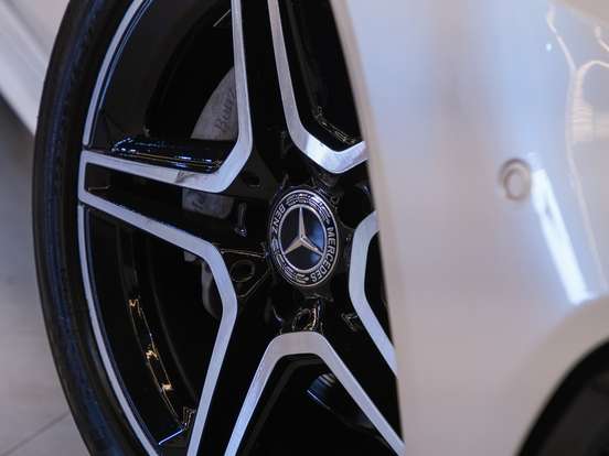 MERCEDES-BENZ-C 180-2020