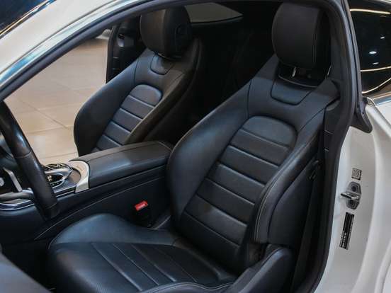 MERCEDES-BENZ-C 180-2020