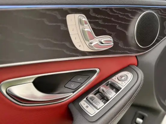 MERCEDES-BENZ-C 300-2019