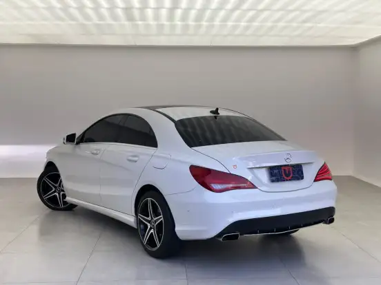 MERCEDES-BENZ-CLA 200-2015