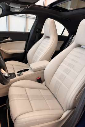 MERCEDES-BENZ-CLA 200-1.6 CGI FLEX 7G-DCT MERCEDES-BENZ-CLA 200-2017