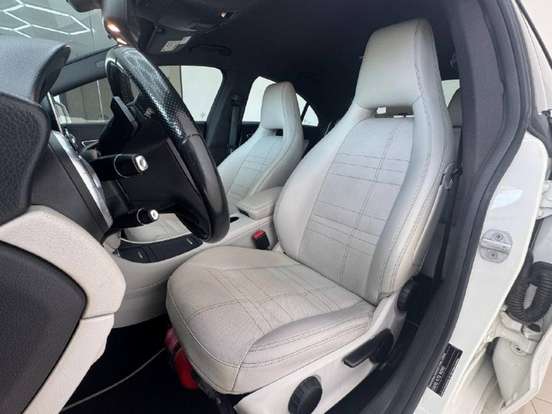 MERCEDES-BENZ-CLA 200-2014
