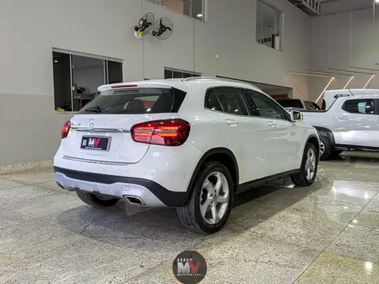 MERCEDES-BENZ-GLA 200-1.6 CGI FLEX ADVANCE 7G-DCT MERCEDES-BENZ-GLA 200-2019