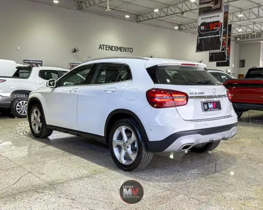 MERCEDES-BENZ-GLA 200-2019
