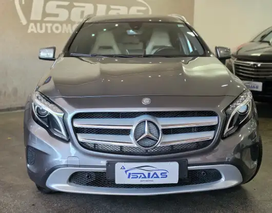MERCEDES-BENZ-GLA 200-2015