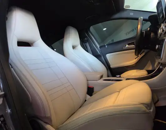 MERCEDES-BENZ-GLA 200-2015