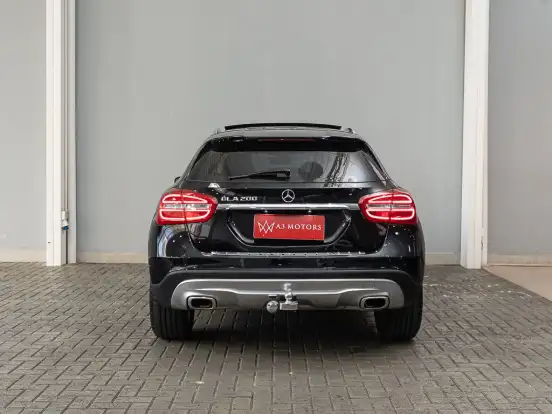 MERCEDES-BENZ-GLA 200-1.6 CGI VISION 16V TURBO GASOLINA 4P AUTOMÁTICO MERCEDES-BENZ-GLA 200-2014