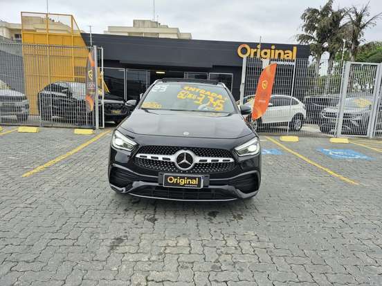 MERCEDES-BENZ-GLA 200-2022