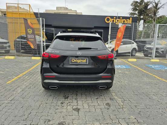 MERCEDES-BENZ-GLA 200-2022