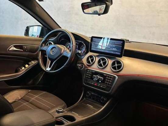 MERCEDES-BENZ-GLA 200-1.6 CGI ADVANCE 16V TURBO FLEX 4P AUTOMÁTICO MERCEDES-BENZ-GLA 200-2014