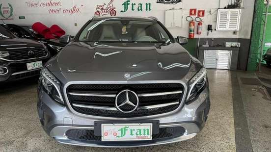 MERCEDES-BENZ-GLA 200-2017