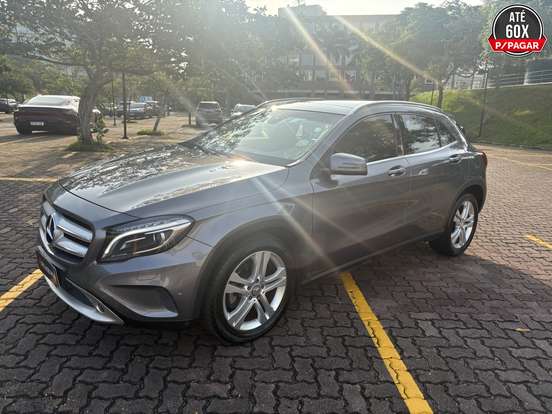 MERCEDES-BENZ-GLA 200-1.6 CGI ENDURO 16V TURBO FLEX 4P AUTOMÁTICO MERCEDES-BENZ-GLA 200-2016