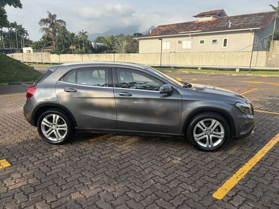 MERCEDES-BENZ-GLA 200-1.6 CGI ENDURO 16V TURBO FLEX 4P AUTOMÁTICO MERCEDES-BENZ-GLA 200-2016