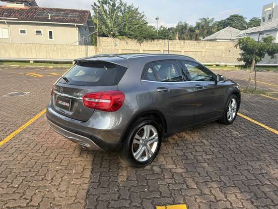 MERCEDES-BENZ-GLA 200-1.6 CGI ENDURO 16V TURBO FLEX 4P AUTOMÁTICO MERCEDES-BENZ-GLA 200-2016
