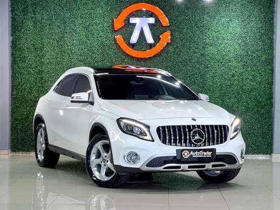 MERCEDES-BENZ-GLA 200-2018