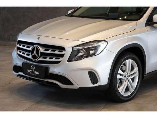 MERCEDES-BENZ-GLA 200-1.6 CGI FLEX STYLE 7G-DCT MERCEDES-BENZ-GLA 200-2018