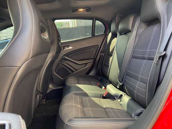 MERCEDES-BENZ-GLA 200-1.6 CGI VISION 16V TURBO FLEX 4P AUTOMÁTICO MERCEDES-BENZ-GLA 200-2015