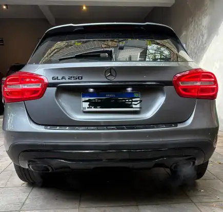 MERCEDES-BENZ-GLA 250-2.0 16V TURBO GASOLINA VISION 4P AUTOMÁTICO MERCEDES-BENZ-GLA 250-2015