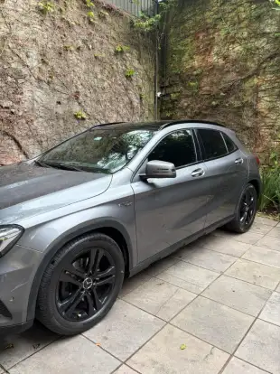 MERCEDES-BENZ-GLA 250-2.0 16V TURBO GASOLINA VISION 4P AUTOMÁTICO MERCEDES-BENZ-GLA 250-2015