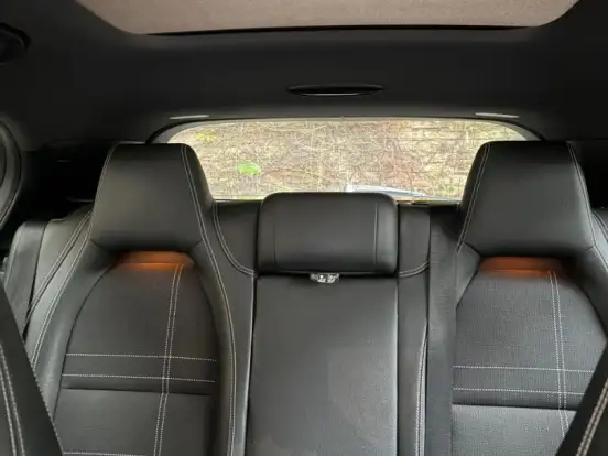 MERCEDES-BENZ-GLA 250-2.0 16V TURBO GASOLINA VISION 4P AUTOMÁTICO MERCEDES-BENZ-GLA 250-2015