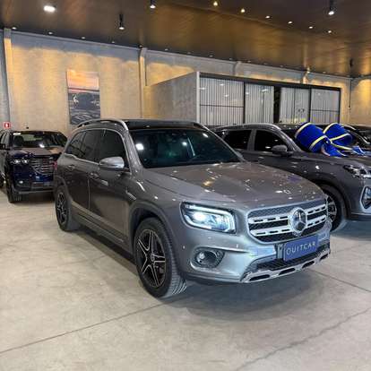 MERCEDES-BENZ-GLB 200-2021
