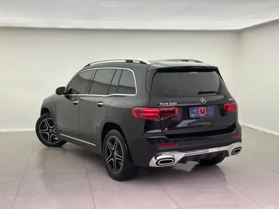 MERCEDES-BENZ-GLB 220-2025