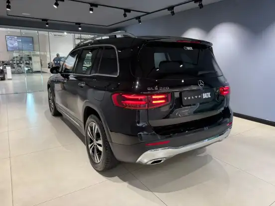 MERCEDES-BENZ-GLB 220-2.0 MHEV PROGRESSIVE 4MATIC 8G-DCT MERCEDES-BENZ-GLB 220-2024