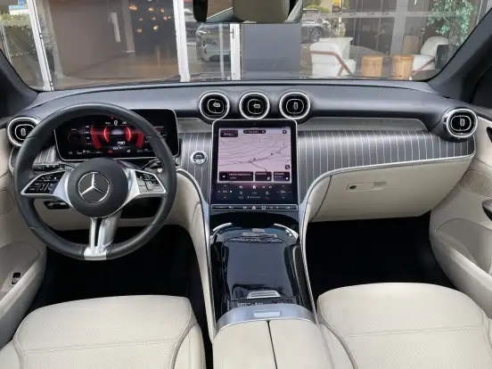MERCEDES-BENZ-GLC 300-2023